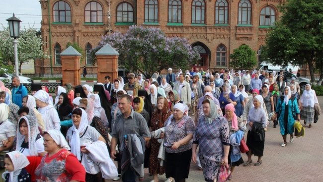 По улицам Бузулука прошелся крестный ход 