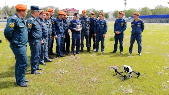 Бузулукских спасателей учили пользоваться «дронами»