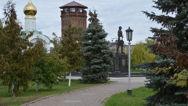 В Бузулукском Троицком парке ведутся работы по реконструкции фонтана