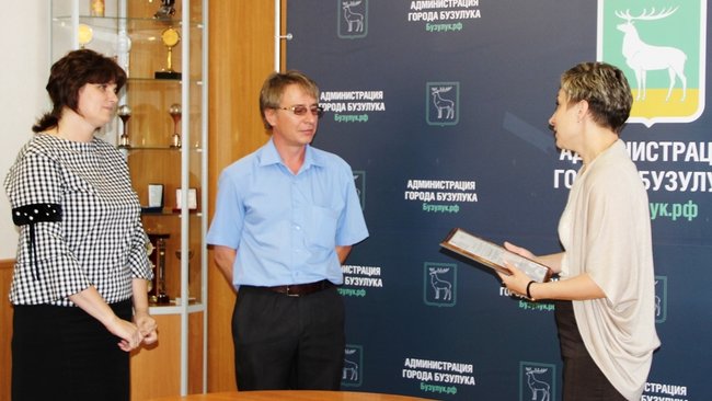 Семья бузулучан получила средства на покупку собственного жилья 