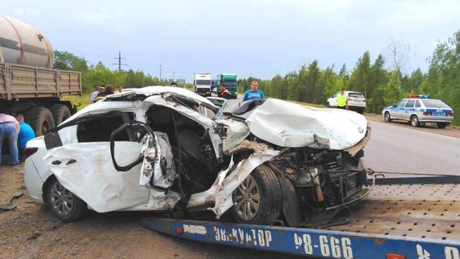 В Бузулукском районе Kia влетел под КамАЗ: трое погибли