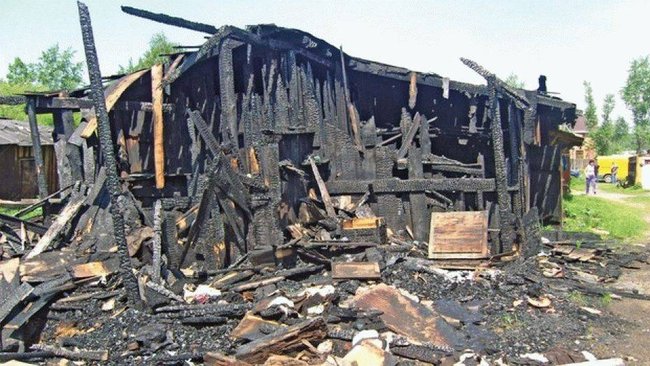 В Бузулукском районе полчаса горели сараи 