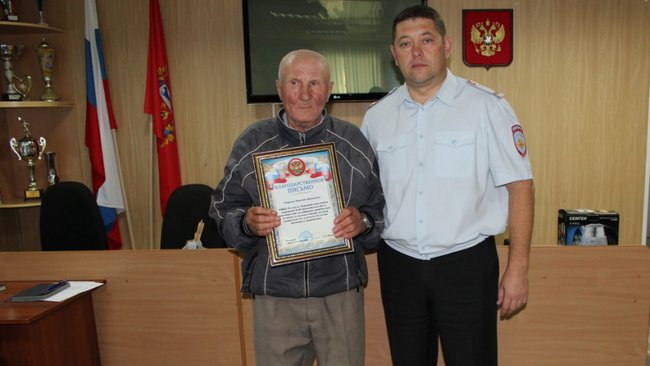 Житель Первомайского района спас в лесу мужчину