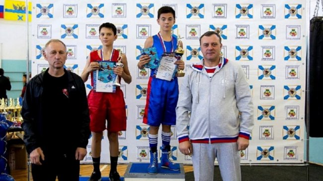 Бузулукские боксеры вернулись с турнира с победами