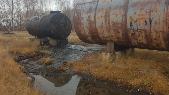 Вблизи Бузулукского бора никто не спешит устранять разлив мазута