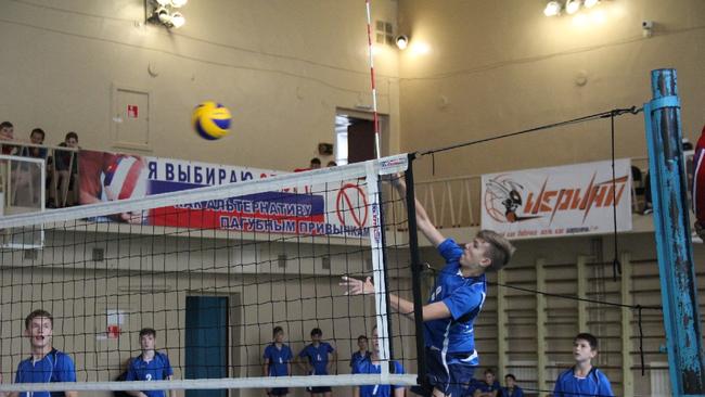 Бузулукские волейболисты стали чемпионами области 