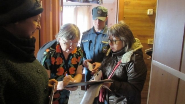 В Бузулуке сотрудники МЧС провели рейд по домам многодетных семей