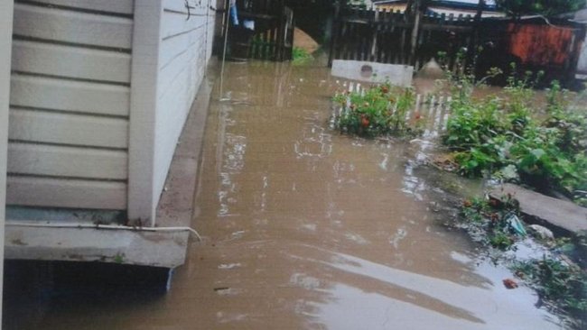 В Тоцком районе женщина отсудила у администрации сумму ущерба за потоп в доме