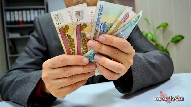 Бугурусланское летное училище задолжало по госконтрактам более 6 000 000 рублей