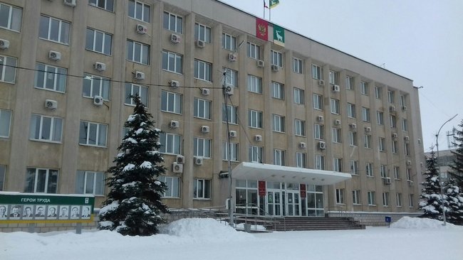 В Бузулуке в эти минуты депутаты заслушивают кандидатов на должность главы