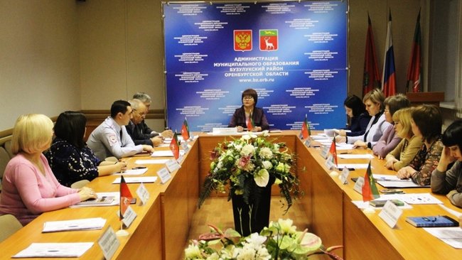 В Новогодние каникулы трудных подростков Бузулука возьмут «под колпак»