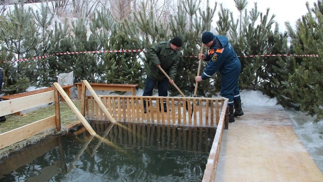 В Бузулуке в обрядовых купаниях участие приняли более 2 000 человек