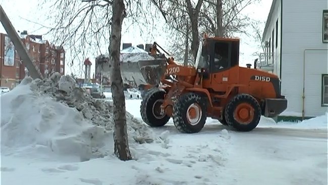 Бузулучане страдают от колейности и заснеженных дорог 