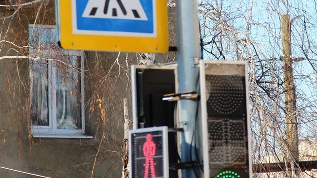 Нажал кнопку и пошел: в Бузулуке появился новый светофор