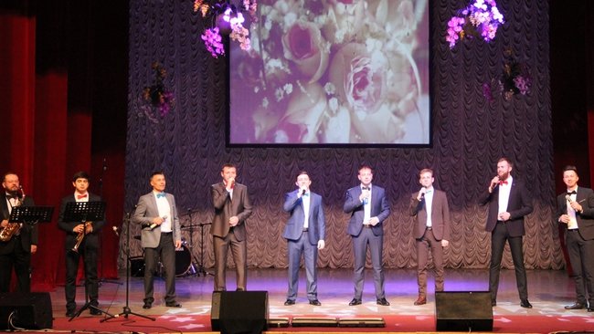 В Бузулуке состоялся концерт, посвященный женщинам 