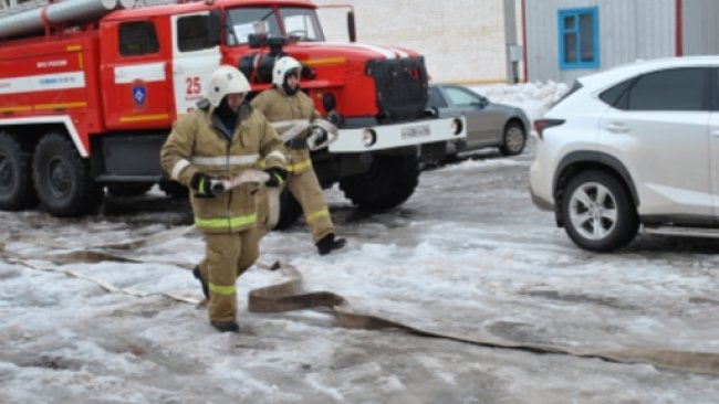 Сотрудники администрации села Асекеево эвакуированы из-за пожара