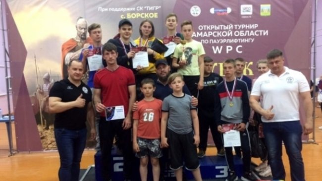 Бузулукские спортсмены приняли участие в  чемпионате по пауэрлифтингу 