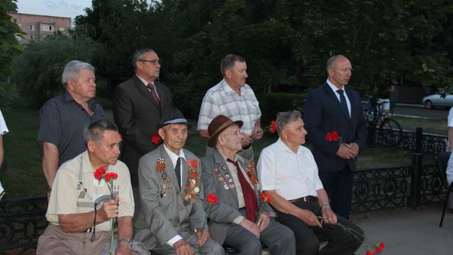 Накануне Дня памяти и скорби в Бузулуке прошла акция 