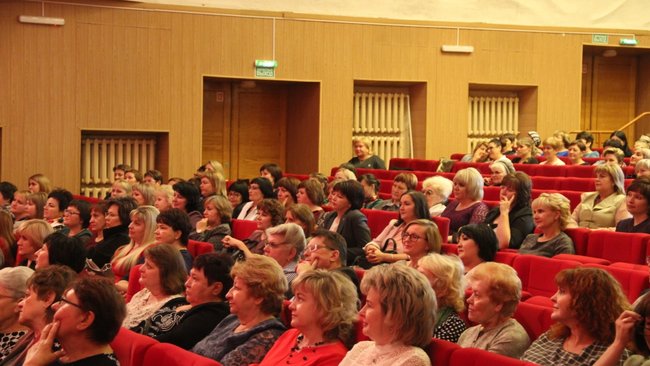 Педагоги Бузулука принимали поздравления с профессиональным праздником