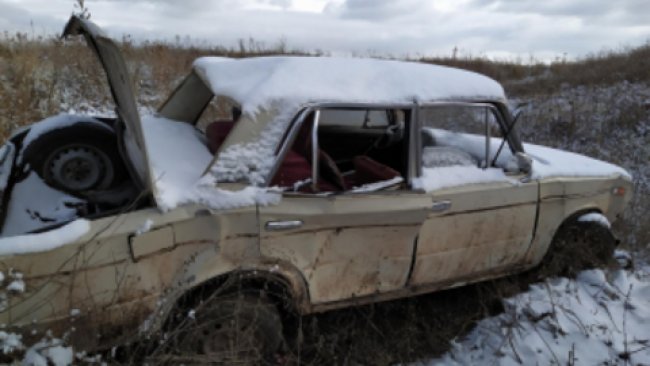 В Бугурусланском районе автомобиль слетел в кювет