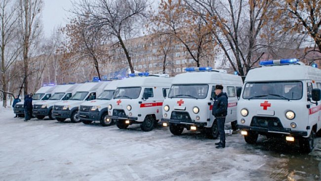 Бузулукские работники экстренной медицины получили новые автомобили