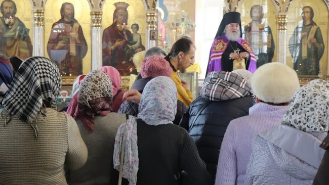 В бузулукских храмах проходят рождественские службы