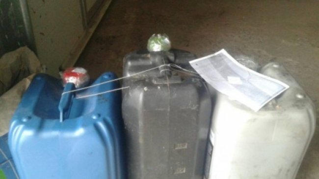 В Бузулуке машинист сливал топливо с тепловоза