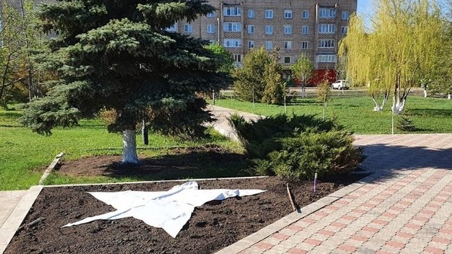 В Бузулуке благоустроили территорию мемориального комплекса  «Вечный огонь»