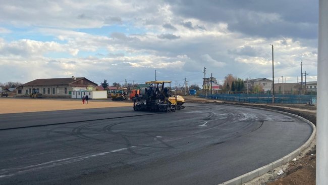 Беговые дорожки и футбольное поле – в Бузулуке ремонтируют стадион 