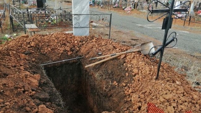 В Оренбуржье главу села наказали за похороны, которые привели к карантину