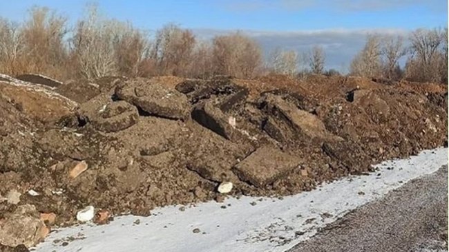 На реке Бузулук сотрудники минприроды обнаружили отходы  