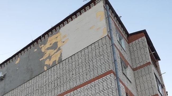 В Бузулуке у жителей верхних этажей промерзают потолки