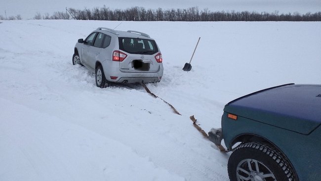 Бузулучане бесплатно спасают людей на дороге 