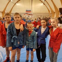 Три медали привезли из Самары юные бузулукские самбисты 