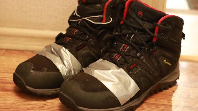 Хроники «Милосердия»: про ботинки со скотчем 