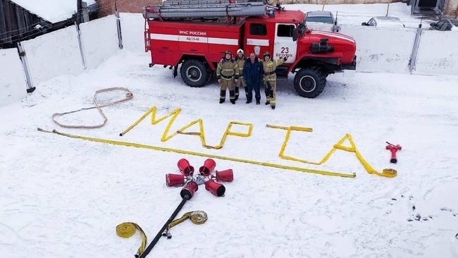 Креативное поздравление бузулукских пожарных обсуждает вся область