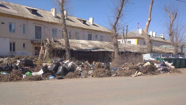 Бузулукские чиновники спровоцировали мусорный коллапс