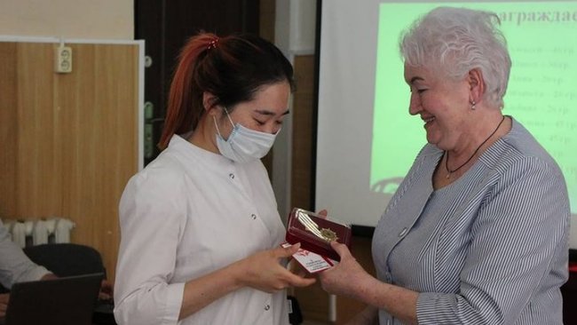 Бузулукских студентов-медиков наградили за работу в 