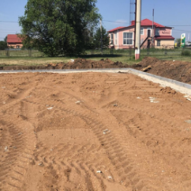 В Бузулуке строят баскетбольную площадку