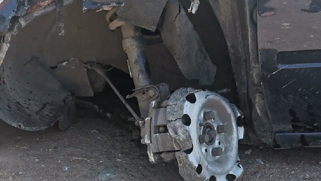 В Бузулуке неизвестный напал на девушку-таксиста и разбил ее машину