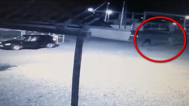 Нападение на бузулукскую таксистку попало в объектив камеры видеонаблюдения (18+) 