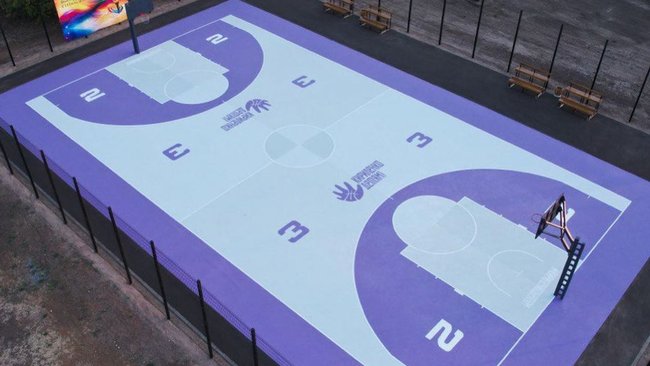 В Бузулуке состоялось открытие баскетбольной площадки 