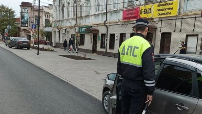 Бузулучане никак не привыкнут к новым знакам в центре города