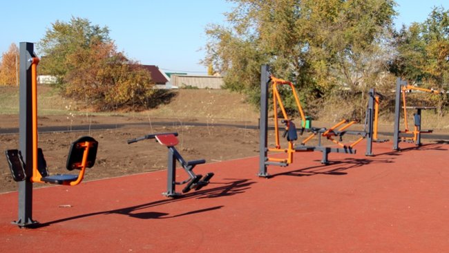 В селе под Бузулуком открыли спортивную площадку для детей и взрослых
