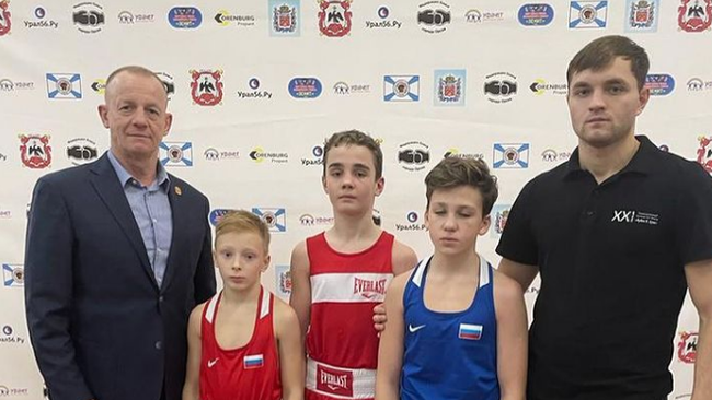 Бузулукские боксеры вернулись из Орска с медалями