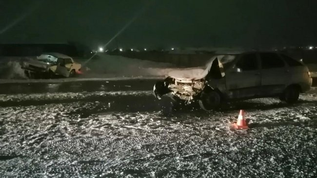 В Бузулукском районе столкнулись два ВАЗа