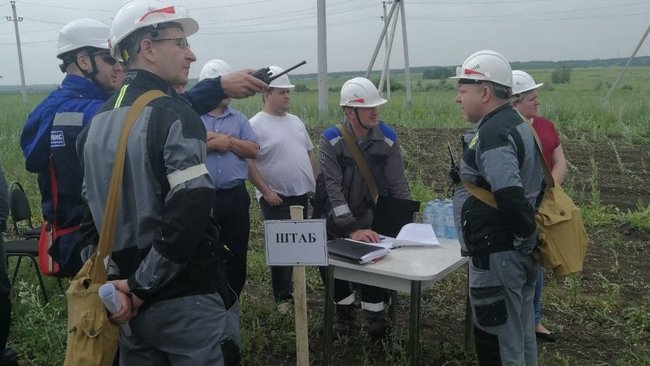 Под Бузулуком спасатели отрабатывали действия при ликвидации разливов нефти