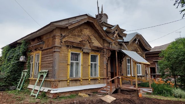 В Бузулуке начали восстанавливать один из самых красивых старинных домов
