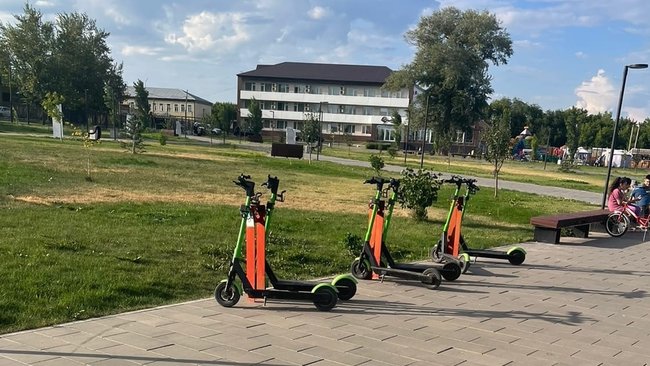 В Бузулуке пункты проката электросамокатов вызывают все больше вопросов