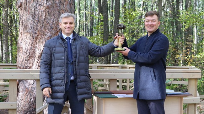 Переходящий символ Дерева России доставили в Бузулукский бор 